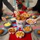 Image for article titled These Chains Offer Last-Minute Thanksgiving Dinners